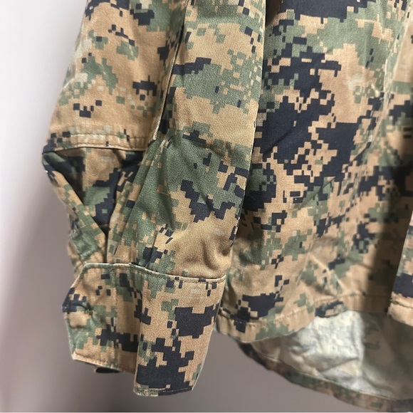 U.S. Marine Corps USMC MARPAT Digital Combat Jacket Woodland Size Medium Regular - Picture 15 of 16